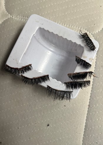 Kahverengi Koyu Takma Kirpikler - Görsel 2