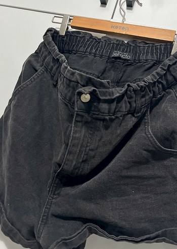 Siyah Beli Kemerli Bol Kesim Kot Şort - Görsel 2