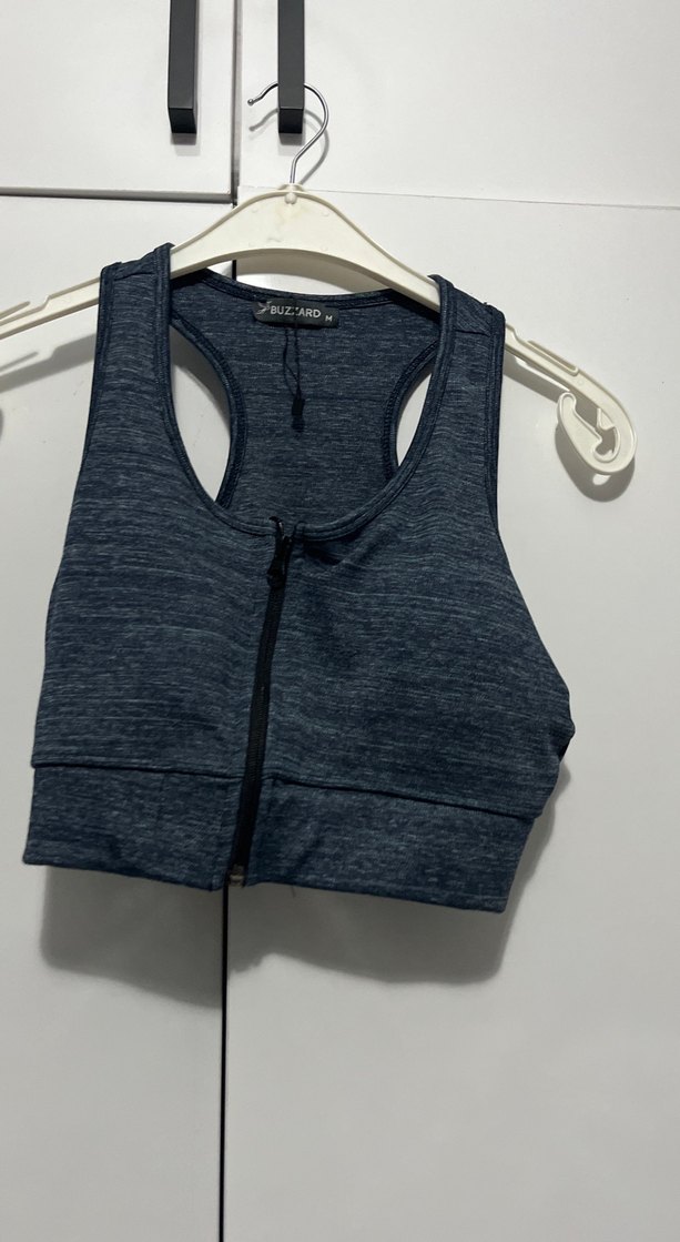 Gri Yüksek Yakalı Spor Crop Top - Görsel 2