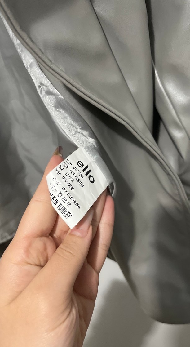 Gri Kadın Deri Ceket, Kemerli, Sokak Stili - Görsel 5