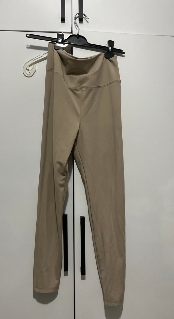 Bej Midi Kadın Tayt - Rahat ve Şık - Görsel 2