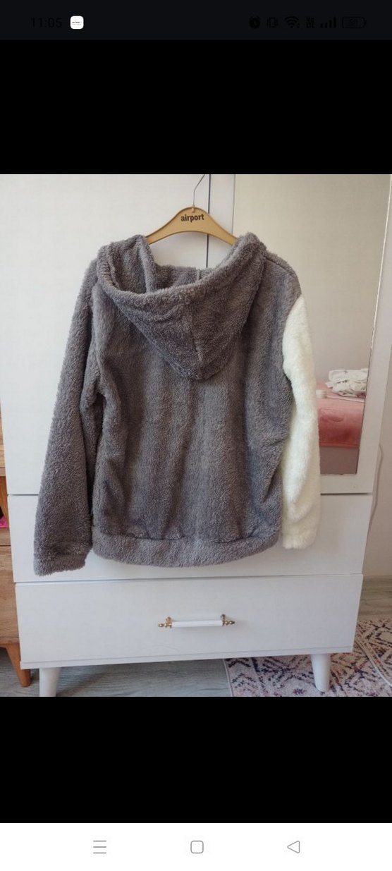 Gri Kapüşonlu Kadın Peluş Ceket - Görsel 2