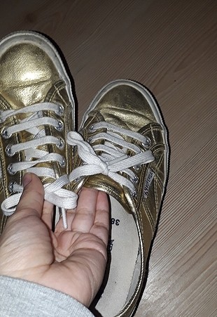 38 Beden orjinal süperga ayakkabi altın rengi çok az giyildi 38 numara