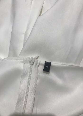 Beyaz Kısa Elbise - Görsel 4