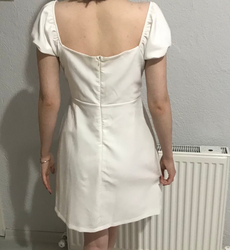 Beyaz Kısa Elbise - Görsel 2
