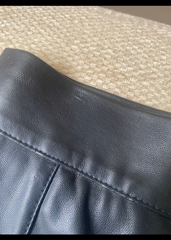 H&M Düğmeli Siyah Deri Etek - Görsel 3