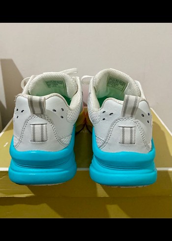 Skechers Çok Renkli Bağcıklı Spor Ayakkabı - Görsel 3