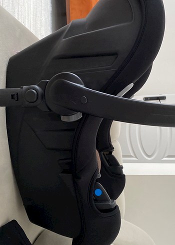 Kahverengi ve Gri Bebek Oto Koltuğu - Görsel 5