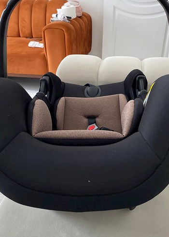 Kahverengi ve Gri Bebek Oto Koltuğu - Görsel 4