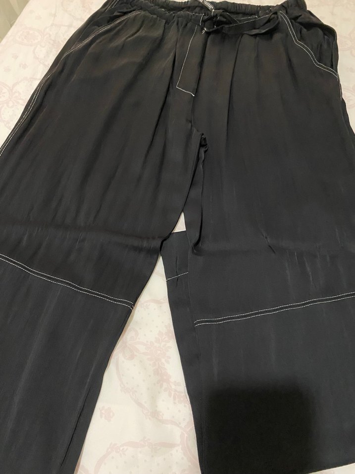 Uzun Kollu Siyah Düğmeli Kadın Gömlek - Görsel 2