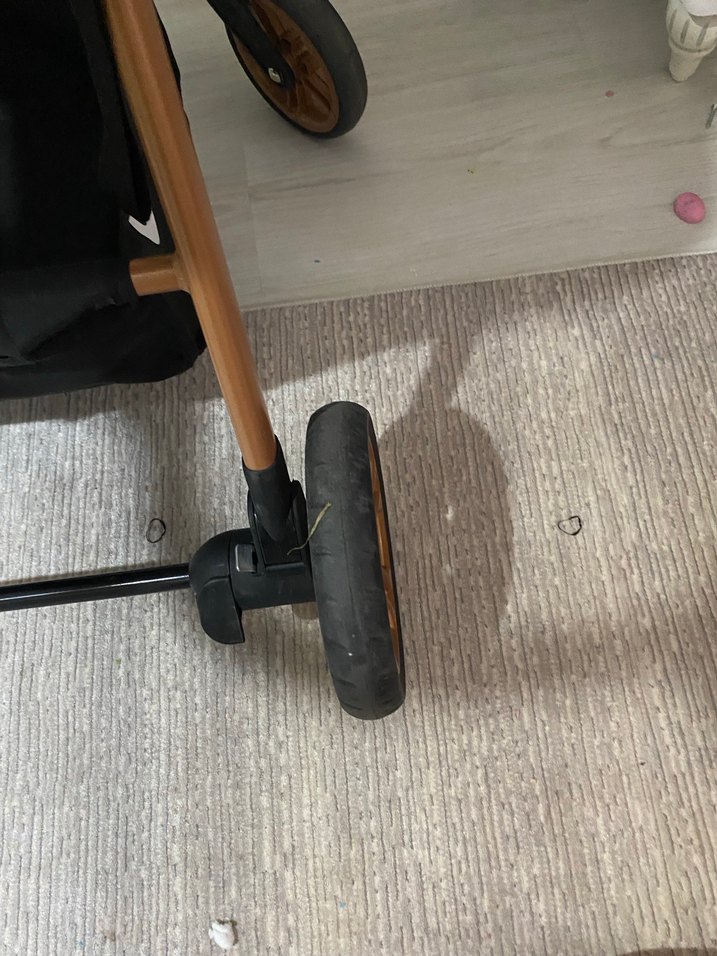 Siyah Bebek Arabası, Katlanabilir ve Rahat - Görsel 3