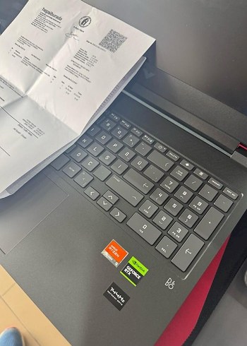 Hp HP VİCTUS ryzen5 7535HS 16gb ram 512gb ssd 4050rtx 6gb