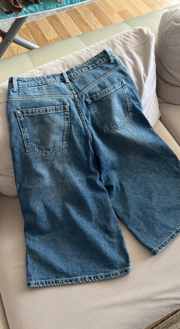 Kadın Gri Midi Denim Şort - Görsel 4