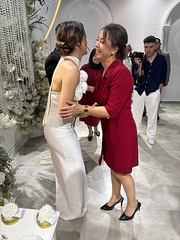 s Beden Söz elbisesi