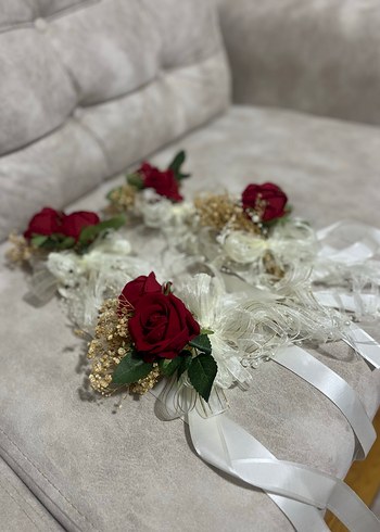 Klasik Beyaz Kurdeleli Hediye Paketine Yapıştırma Gülü 1 adet - Görsel 2