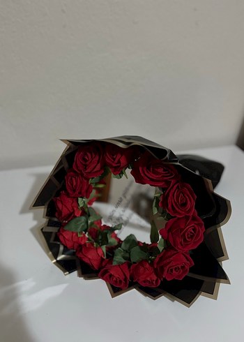Beden Kırmızı gül buketi