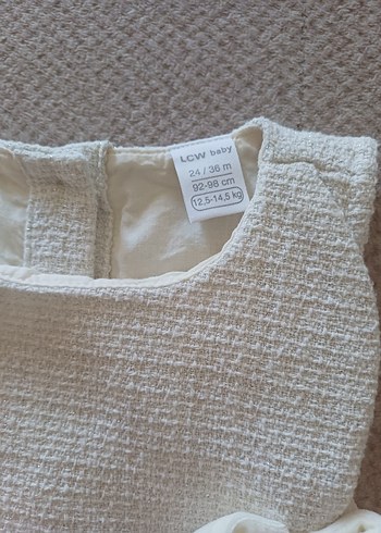 Kız Çocuk Beyaz Düğmeli Kolsuz Elbise - Görsel 5