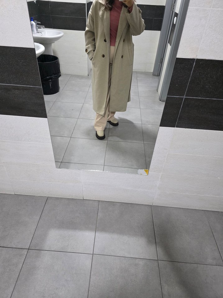 Bej Uzun Düğmeli Kaban - Görsel 2