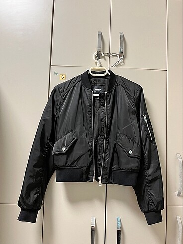 Pull and bear mont