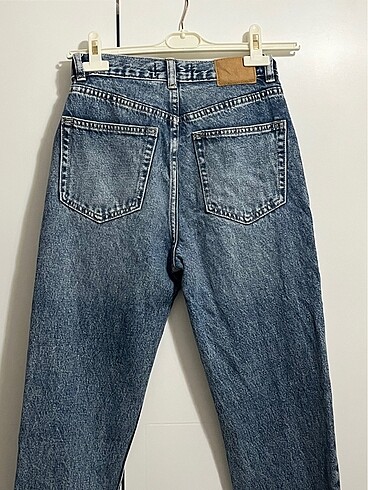 34 Beden mavi Renk Pull and bear mom jean