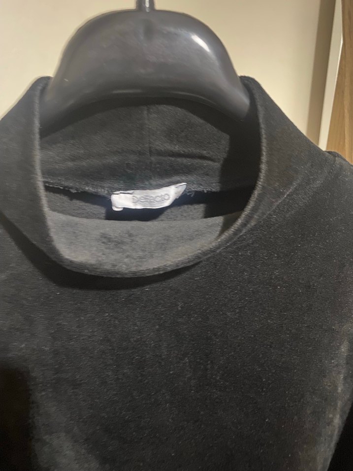 Siyah Süet Yüksek Yakalı Kadın Bluz - Görsel 4