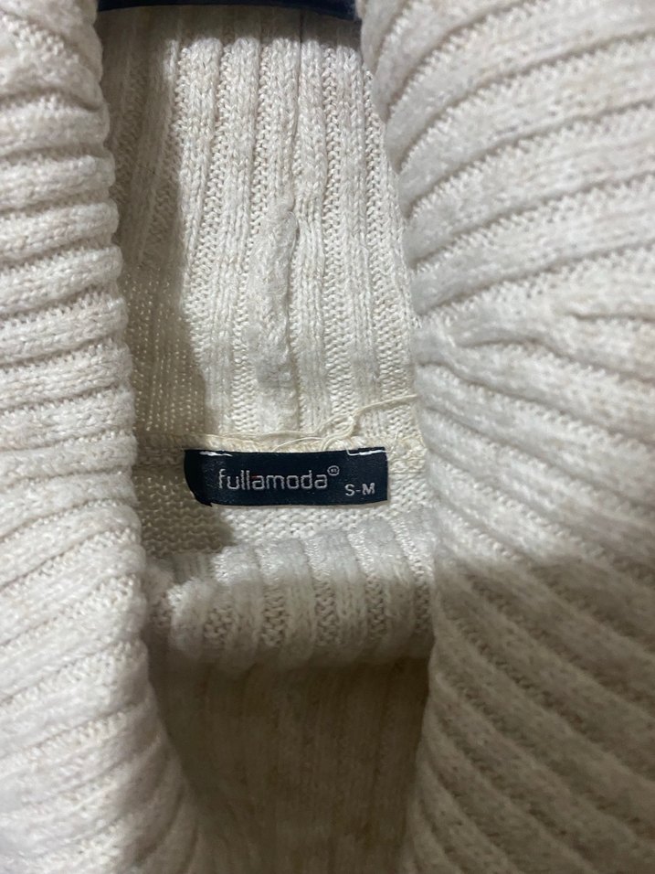 Bej renkli Kadın Yumuşak Örgü Boğazlı Kazak - Görsel 3