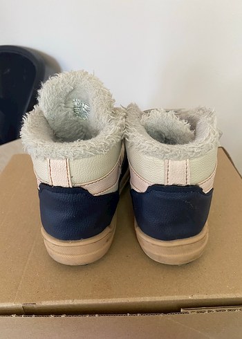 26 numara Kız Çocuk Pembe Kaydırmaz Bantlı Bot - Görsel 4