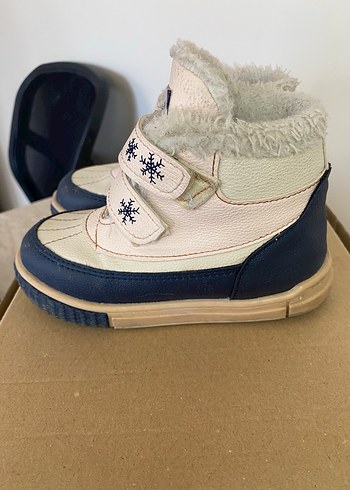 26 numara Kız Çocuk Pembe Kaydırmaz Bantlı Bot - Görsel 2