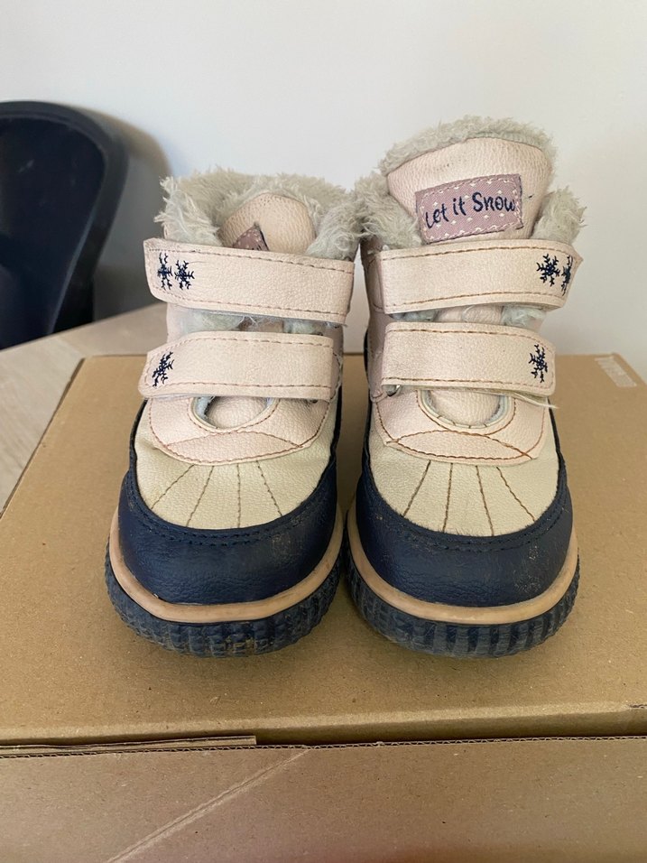 26 numara Kız Çocuk Pembe Kaydırmaz Bantlı Bot - Görsel 3