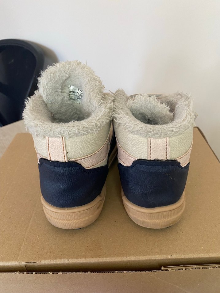 26 numara Kız Çocuk Pembe Kaydırmaz Bantlı Bot - Görsel 4