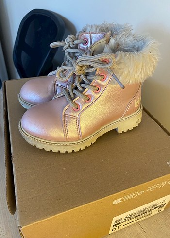 25 numara Pembe Kürklü Kız Çocuk Botu - Görsel 3