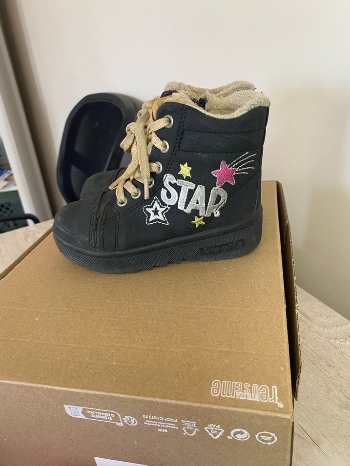 Kız Çocuk Siyah Baskılı Cırtlı Bot - Görsel 2