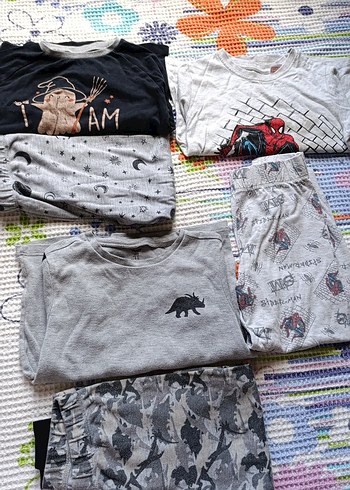 Erkek Çocuk Gri Desenli Kısa Kollu Pijama Takımı