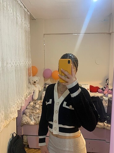 Siyah beyaz crop hırka