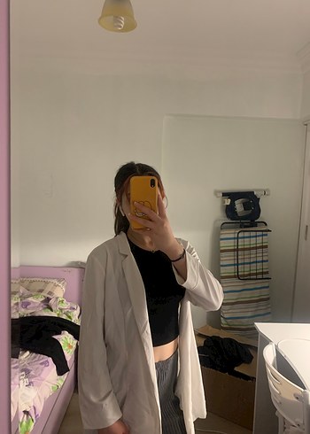 Uzun kollu beyaz düğmesiz gömlek - Görsel 2