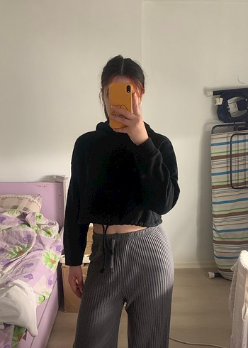 İpli siyah crop sweatshirts - Görsel 2