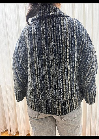 Kürk Detaylı Gri Kadın Kısa panço - Görsel 4