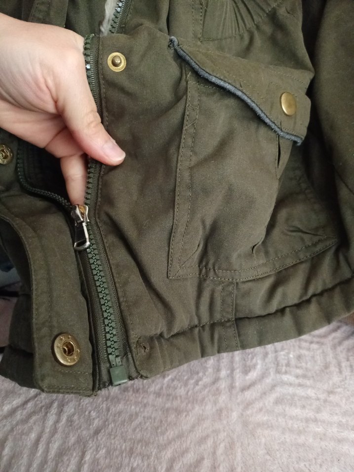 Kız Çocuk Gri Kamuflajlı Kürklü Mont - Görsel 4