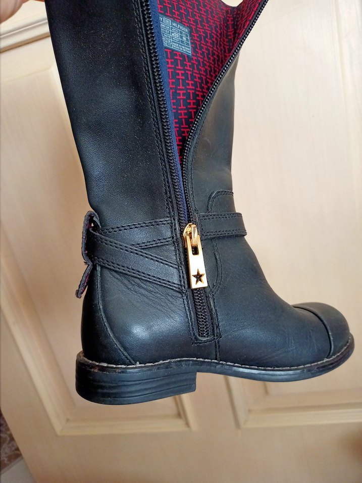 Tommy Hilfiger Siyah Deri cocuk çizme - Görsel 2