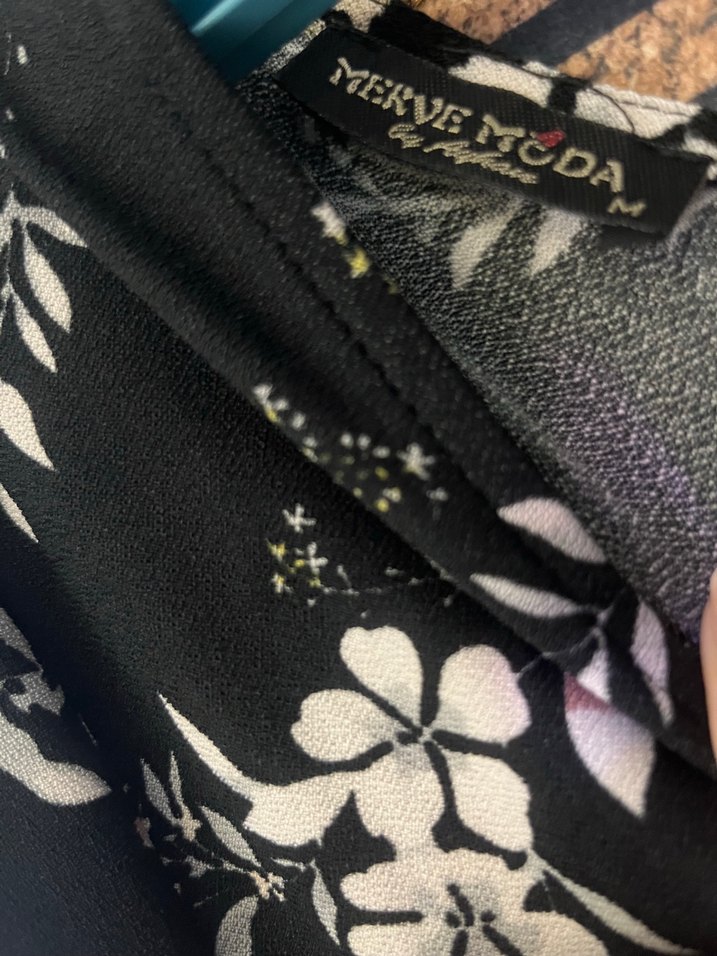 V Yaka Siyah Midi Bohem Elbise - Görsel 2