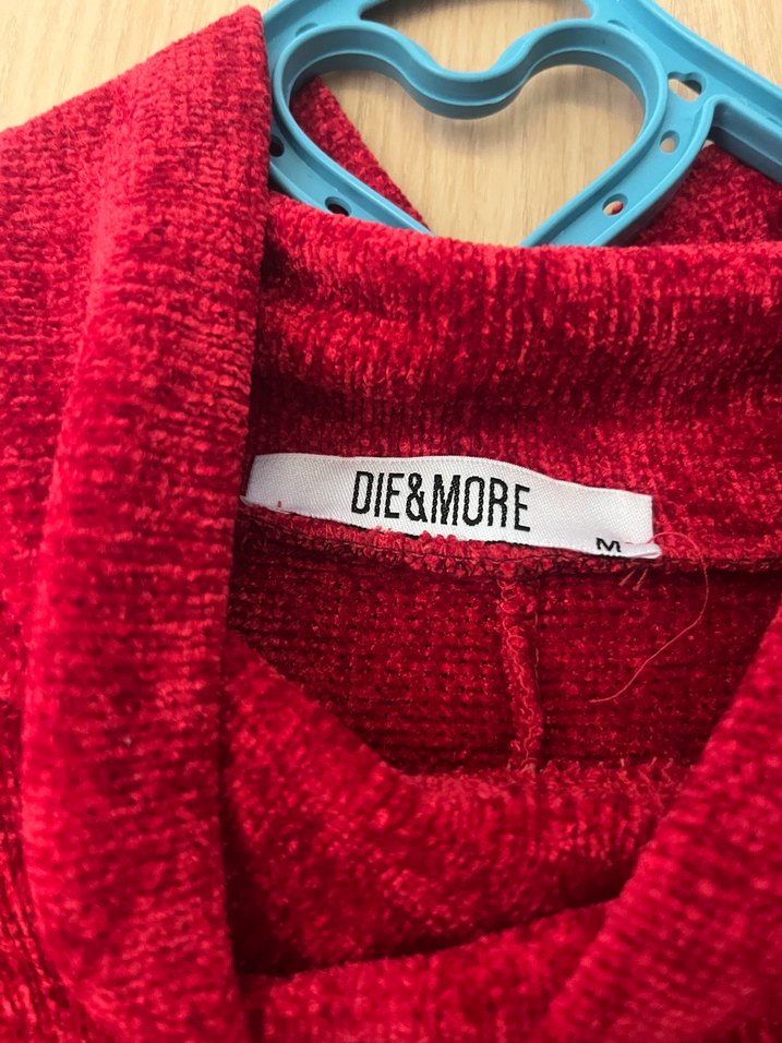 Kırmızı Yüksek Yakalı Örgü Kadın Elbise - Görsel 2