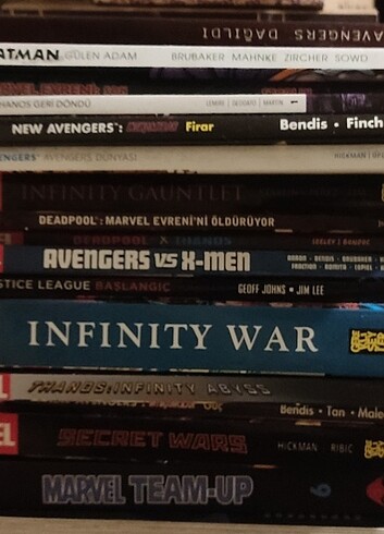 17 adet Marvel DC karışık çizgi roman 