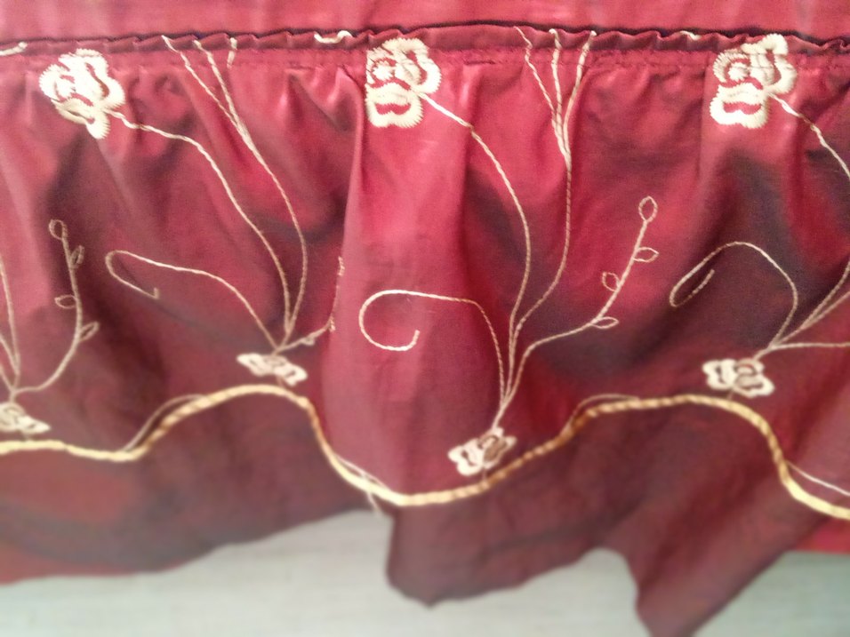 Bordo Parlak Nakışlı Yatak Örtüsü - Görsel 5