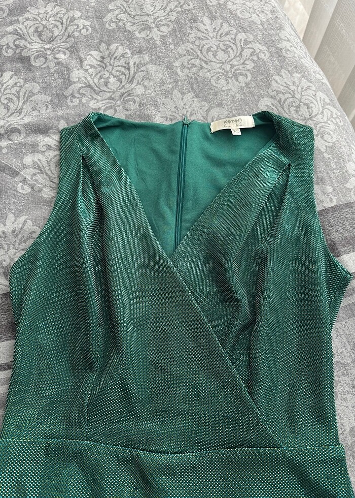 Yeşil ışıltılı şık elbise - Görsel 2