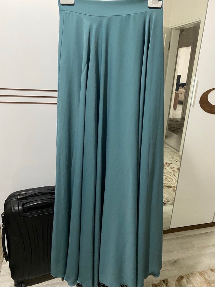 Kadın Turkuaz Uzun Saten Etek-Üst İkili Takım - Görsel 2