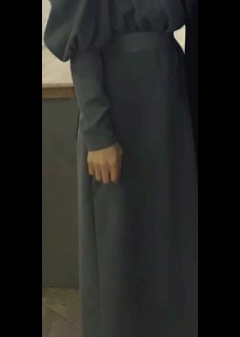 Uzun Gri Drapeli V Yaka Abiye Elbise - Görsel 4