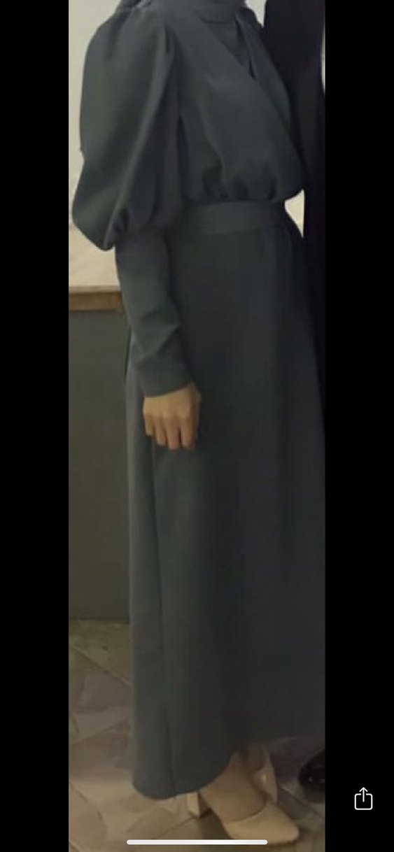 Uzun Gri Drapeli V Yaka Abiye Elbise - Görsel 4