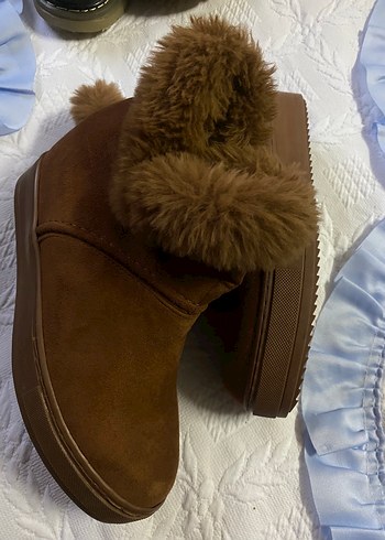 Kahverengi Süet Kürklü Kadın Dolgu Topuk Bot - Görsel 4