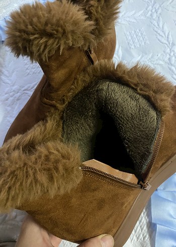 Kahverengi Süet Kürklü Kadın Dolgu Topuk Bot - Görsel 9