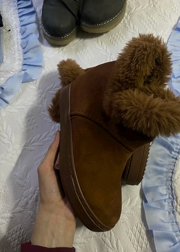 Kahverengi Süet Kürklü Kadın Dolgu Topuk Bot - Görsel 3